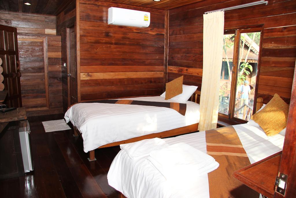 Burilamplai Resort Thung Yai Phòng bức ảnh