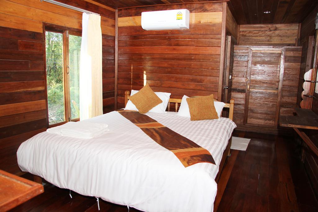 Burilamplai Resort Thung Yai Phòng bức ảnh