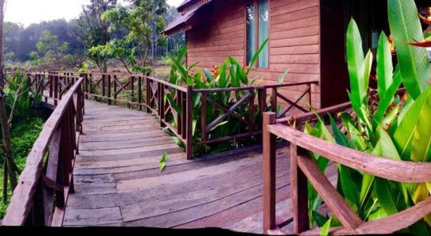 Burilamplai Resort Thung Yai Ngoại thất bức ảnh