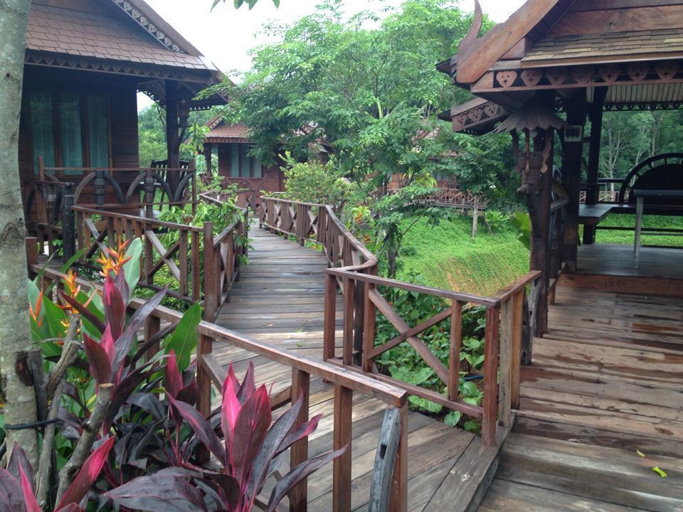 Burilamplai Resort Thung Yai Ngoại thất bức ảnh