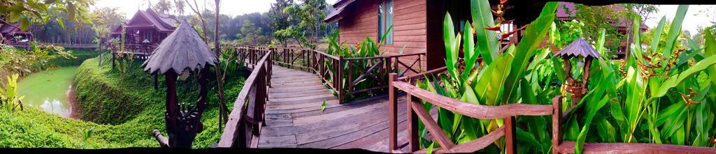 Burilamplai Resort Thung Yai Ngoại thất bức ảnh